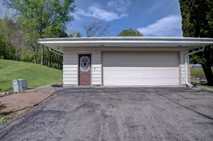 W601 Hillview Dr, Bergen, WI 54658 - Photo 18