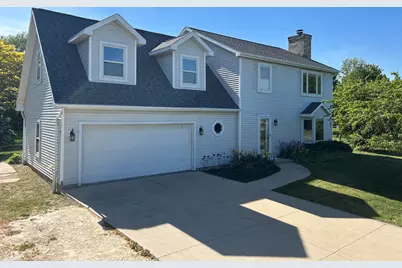511  Cheyenne Ave, Grafton, WI 53024 - Photo 1