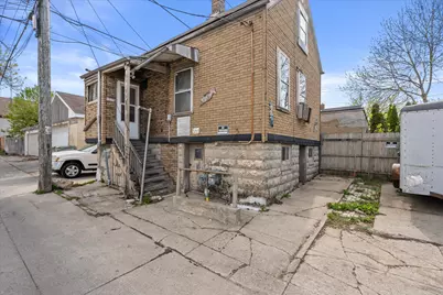 1217 W Orchard St #1219, Milwaukee, WI 53204 - Photo 2