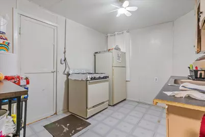 1217 W Orchard St #1219, Milwaukee, WI 53204 - Photo 10