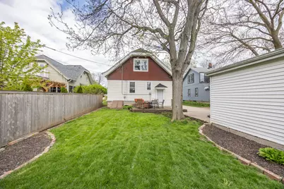 2171 N 61st St, Wauwatosa, WI 53213 - Photo 32