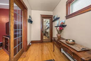 2171 N 61st St, Wauwatosa, WI 53213 - Photo 4