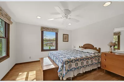 8710  Lakeshore Dr, Pleasant Prairie, WI 53158 - Photo 26