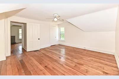 3270 S 92nd St, Milwaukee, WI 53227 - Photo 24