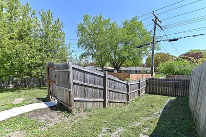 3270 S 92nd St, Milwaukee, WI 53227 - Photo 32