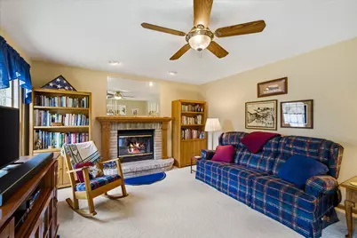 410 S Claremont Rd, Saukville, WI 53080 - Photo 16