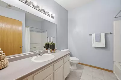 1938  Parknoll Ln, Port Washington, WI 53074 - Photo 22