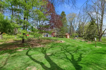 1135  Country Highlands Dr, Richfield, WI 53033 - Photo 2