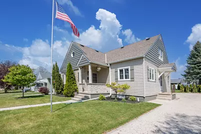 304  Fredonia Ave, Fredonia, WI 53021 - Photo 2