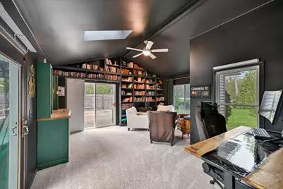 2500 W Hemlock Rd, Glendale, WI 53209 - Photo 20