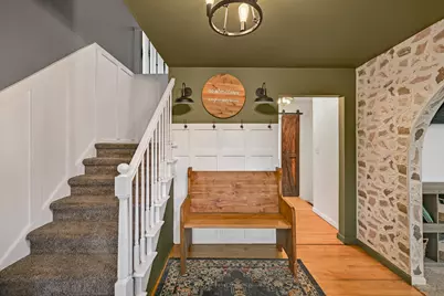 2500 W Hemlock Rd, Glendale, WI 53209 - Photo 10