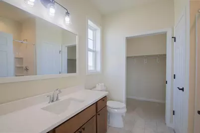 613  Hunter Oaks Blvd, Watertown, WI 53094 - Photo 20