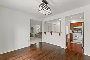 7589 S Pacific St, Franklin, WI 53132 - Photo 6