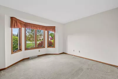 N114W15947  Hilbert Ln, Germantown, WI 53022 - Photo 22