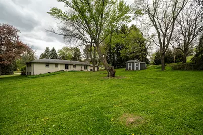N3W27282  Arrowhead Trl, Pewaukee, WI 53188 - Photo 40