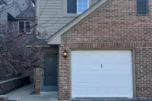 18275 Brookfield Lake Dr, Brookfield, WI 53045 - Photo 1