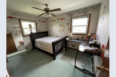 1708  Howlett Ln, Waukesha, WI 53186 - Photo 4