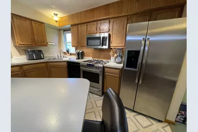 1708  Howlett Ln, Waukesha, WI 53186 - Photo 14