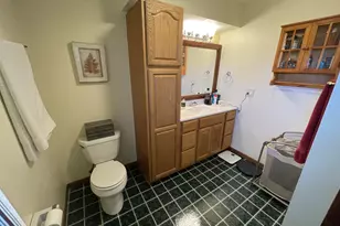 1708 Howlett Ln, Waukesha, WI 53186 - Photo 10