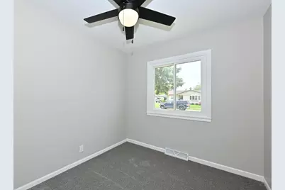 8604  20th Ave, Kenosha, WI 53143 - Photo 12