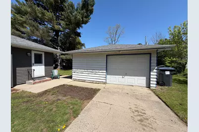 404  8th St, Somers, WI 53140 - Photo 12