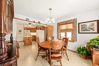 5525 W Leroy Ave, Milwaukee, WI 53220 - Photo 12