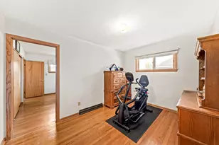 5525 W Leroy Ave, Milwaukee, WI 53220 - Photo 18