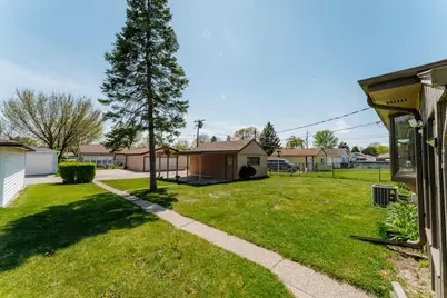 5525 W Leroy Ave, Milwaukee, WI 53220 - Photo 46