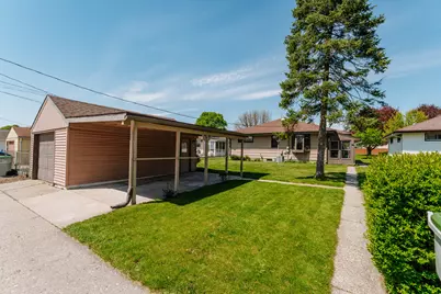 5525 W Leroy Ave, Milwaukee, WI 53220 - Photo 38