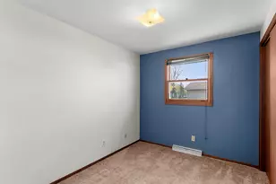 3903 Madeline Ln, Manitowoc, WI 54220 - Photo 24