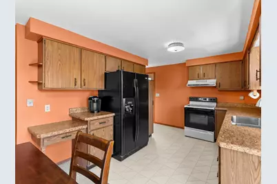 3903  Madeline Ln, Manitowoc, WI 54220 - Photo 16