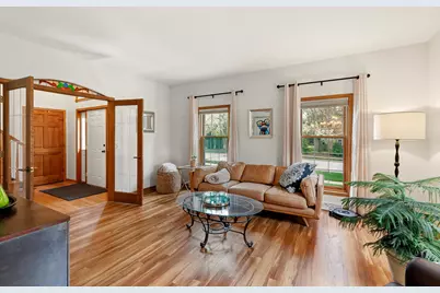 W72N509  Cider Mill Ct, Cedarburg, WI 53012 - Photo 6