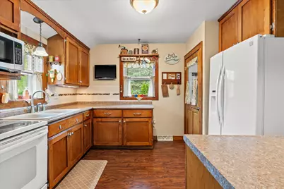 520 W Oakwood Rd, Oak Creek, WI 53154 - Photo 20