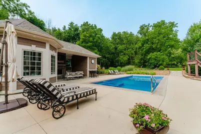 W210N5415  Carters Crossing Cir, Menomonee Falls, WI 53051 - Photo 64