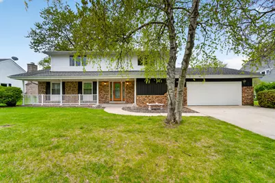 12613 N Jonquil Ct, Mequon, WI 53092 - Photo 1
