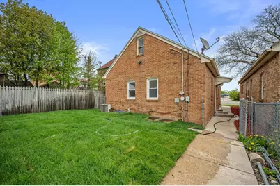 5359 N 33rd St, Milwaukee, WI 53209 - Photo 24