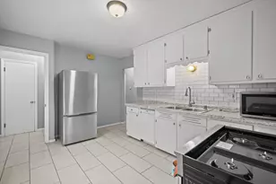 5359 N 33rd St, Milwaukee, WI 53209 - Photo 4