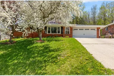 530  Oak Ter, Slinger, WI 53086 - Photo 1