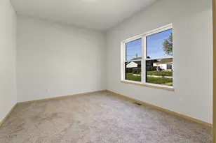 4817 37th Ave, Kenosha, WI 53144 - Photo 8
