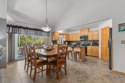 1990  Hummingbird Dr, Jackson, WI 53037 - Photo 6