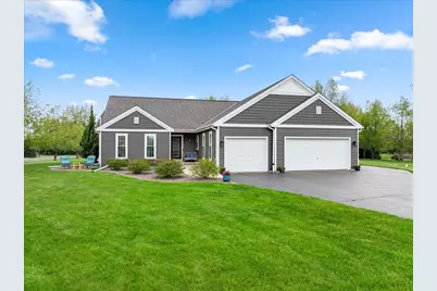 1990  Hummingbird Dr, Jackson, WI 53037 - Photo 40