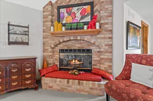 625 S Stonehedge Dr, Brookfield, WI 53045 - Photo 20