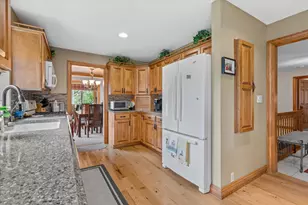 625 S Stonehedge Dr, Brookfield, WI 53045 - Photo 12