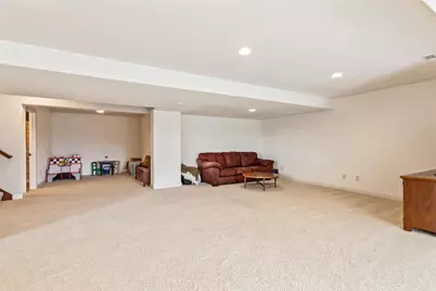 1707  Coldwater Creek Dr, Waukesha, WI 53188 - Photo 48