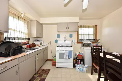 8221 W Villard Ave #8223, Milwaukee, WI 53218 - Photo 10