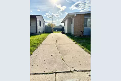 1868  19th Ave #1868  19th Ave., Kenosha, WI 53140 - Photo 4