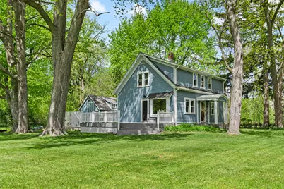 5605 W Pine Ln, Mequon, WI 53092 - Photo 2