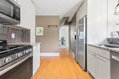 5605 W Pine Ln, Mequon, WI 53092 - Photo 18