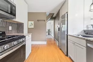 5605 W Pine Ln, Mequon, WI 53092 - Photo 18