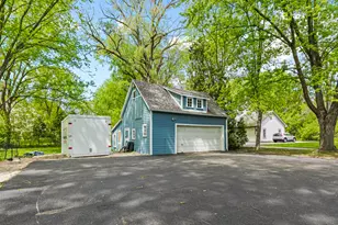 5605 W Pine Ln, Mequon, WI 53092 - Photo 40